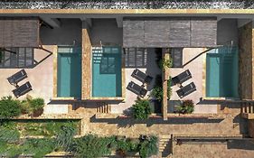 Pnoes Luxury Suites
